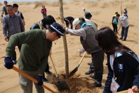 内モンゴル植林ツアー